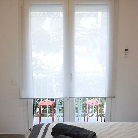 Urban Design Apt In Атина Екстериор снимка