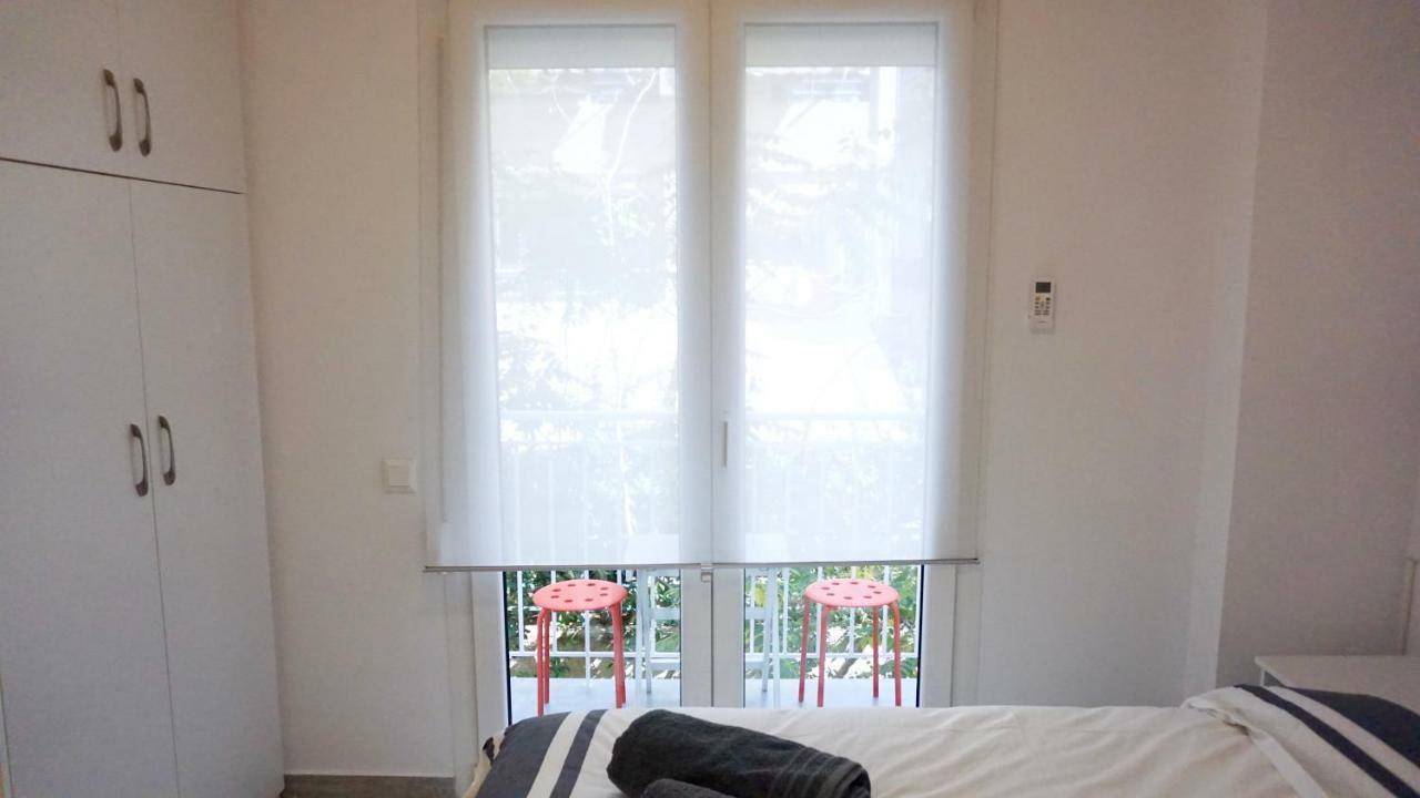 Urban Design Apt In Атина Екстериор снимка
