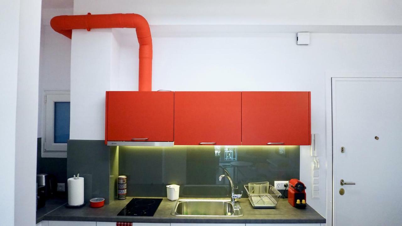 Urban Design Apt In Атина Екстериор снимка
