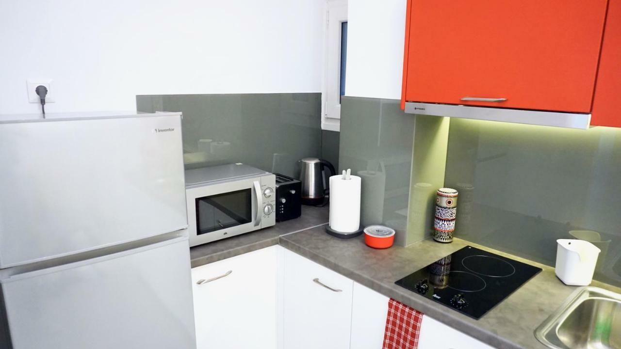 Urban Design Apt In Атина Екстериор снимка
